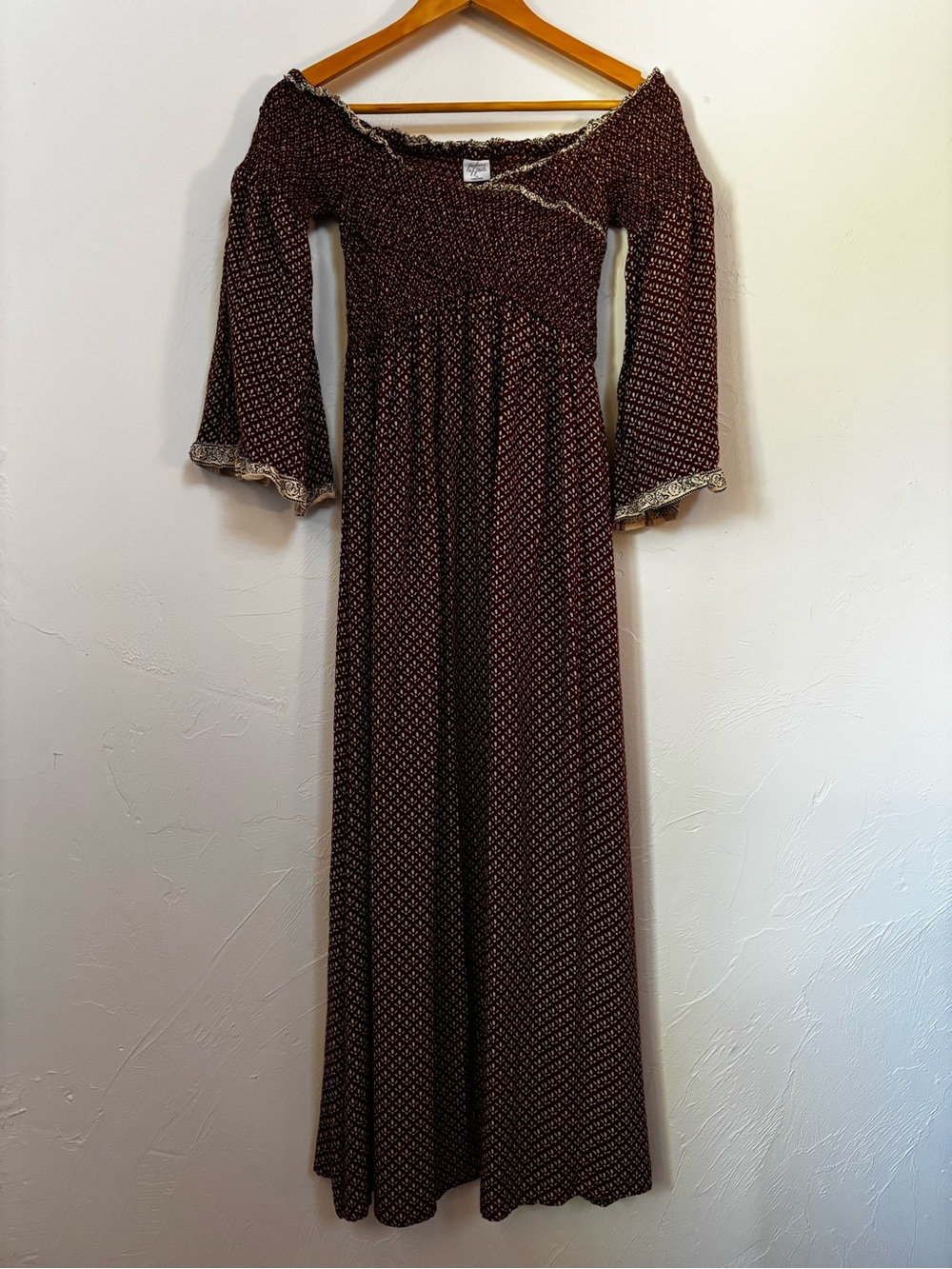 Patrons of Peace Off-Shoulder Smocked Maxi Dress Brown Print XS